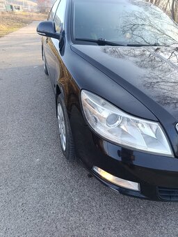 Predám škoda Octavia 2 facelift sedan - 8