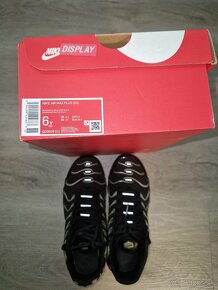 Nike AIR MAX PLUS Tn black/ gold vel.38,5 - 8