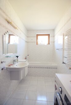 Na predaj krásny Rodinný dom,Trenčín-Zlatovce, pozemok 900m2 - 8