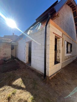 V Štúrove na predaj rozostavaný RD - 8