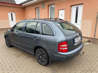 Škodu Fabia Combi 1.2 (47 kW) R.v 2003 - 8