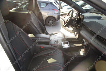 Ford Mustang Mach-E 75,7kWh Premium AWD 269PS - DPH - 8