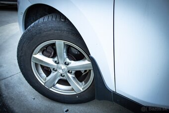 HYUNDAI iX35 2.0I LPG 120kW 4x4 2010 - 8