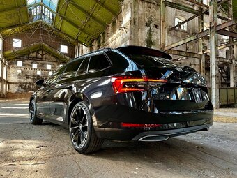 Škoda Superb Combi 2.0 TDI SCR Sportline DSG Black - 8