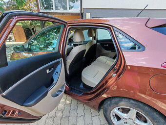 Hyundai i30 1.4i MPI , 73 kW, 115.700 km - 8