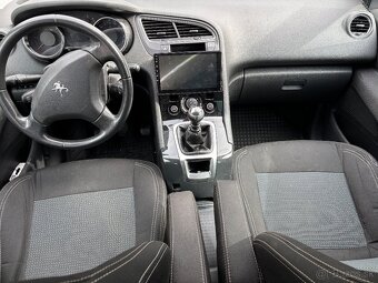 Peugeot 5008 1.6 HDi FAP Active - 8