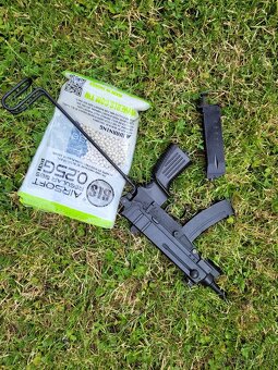 Airsoft Škorpión , vesta - 8