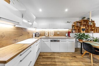 4 IZBOVÝ BUNGALOV PRIPRAVENÝ NA SŤAHOVANIE SA - SLOVENSKÝ GR - 8