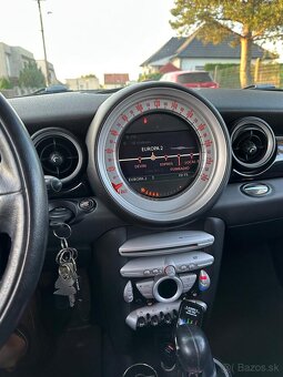 Mini Cooper 1,6 88kw, automat - 8