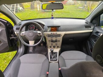 Opel Astra Combi 2008 - 8