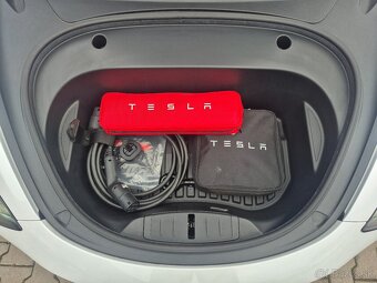 Tesla Model 3 Dual Motor Long Range 366 kW SOH 92,7 % (ODPOČ - 8