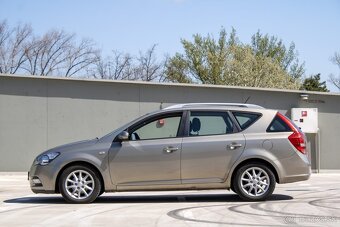 Kia Cee´d SW 1.6 CRDi - 8