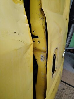 Iveco Daily, zadní dveře a panty - 8