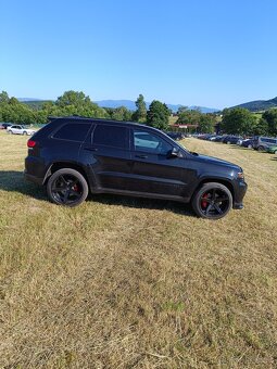 Jeep Grand Cherokee - 8