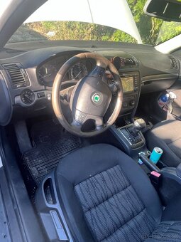 Rozpredám na diely Škoda Octavia II 1.9 TDI 77 kw 6 st autom - 8