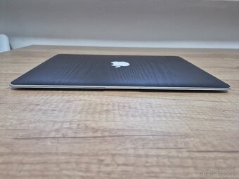 MacBook Air (13-inch, 2015) /Intel Core i5/4GB RAM/128GB SSD - 8