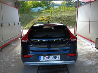 Volvo V40 Cross country - 8