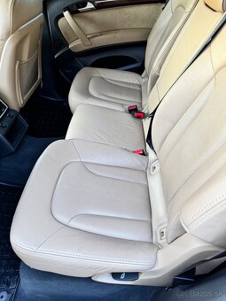 AUDI Q7 - 8