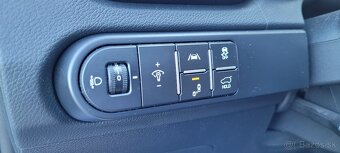 KIA Ceed SW 1,5 T-GDi 7DCT Platinum+Safety Pack - 8