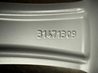 R17 ORIG.ZIMNÍ KOLA VOLVO V60/S60 225/50/17 DOT24 - 8