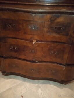 Barokova starožitna komoda - 8
