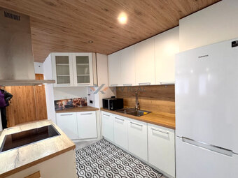 Prenájom: Priestranný 3-izbový Byt s Klimatizáciou vo Výborn - 8