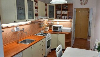 Veľký 2-izb.byt na ul. Ružová dolina, Ružinov, tehlový dom - 8