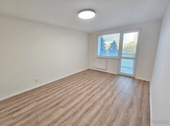 2 izb. byt po novej rekonštrukcii pri OC Galéria na Tr. SNP - 8