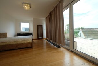 Luxusný 5i RD, 2x parking, 2x TERASA, 3x kúpeľňa, Pezinská - 8