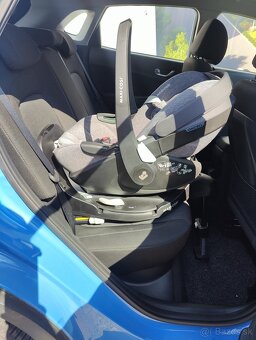 Maxi Cosi Pebble 360 Pro a podstavec Isofix - 8