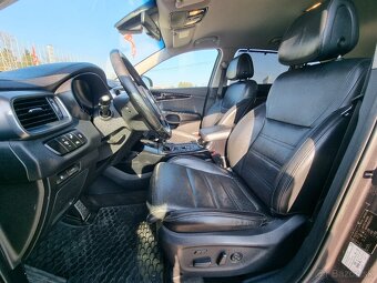 Kia Sorento 2.2 CRDi VGT 4WD ISG Platinum A/T za 15.790 € - 8