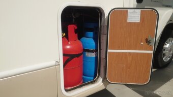 Predám autokaravan Fiat Ducato Rimor XGO Family 106 - 8
