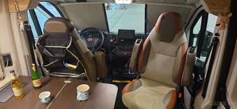 Hymer Eriba Yellowstone 630 - se zvedací střechou - 8