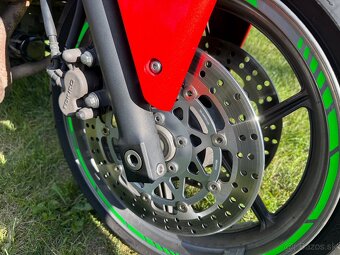 Kawasaki Z750s, 2005 - 8