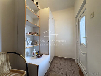 Zaujímavý rodinný dom s menším átriovým dvorom, Komárno - 8