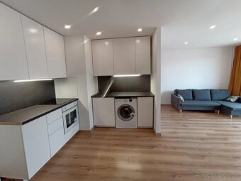 NA PRENÁJOM 2 IZBOVÝ BYT TRENČÍN, SIHOŤ - 8