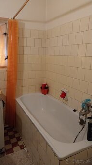 Na predaj podpivničený RD v Komárne, na Leteckom poli. - 8