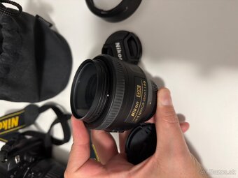 predam nikon d40 nikkor 18-55 1:3,5-5,6 nikkor 35mm 1:1,8 - 8