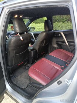 Predám Toyotu RAV4 2.0 Benzín Valvematic - 8