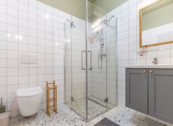 Čerstvo zrekonštruovaný staromestský byt na prenájom - 8