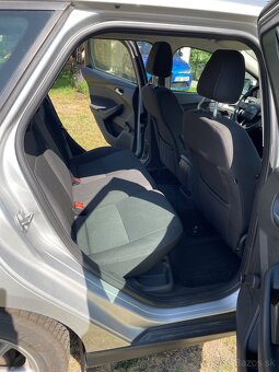 Predám Ford fokus kombi 1.6 D rv.2014 - 8