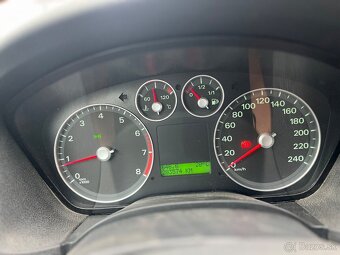 Ford focus 1.6 benzín combi 2006 - 8