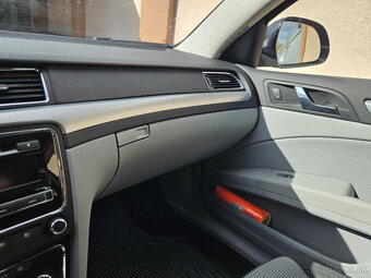 skoda superb 1.4 92 kw M6 - 8