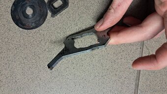 Náhradné diely - 8