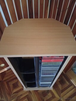 Ručná práca -skrinka -polička - 8