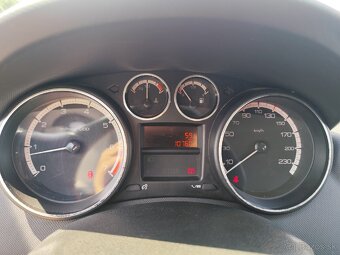 Peugeot 308 1.6 16V VTi - 8