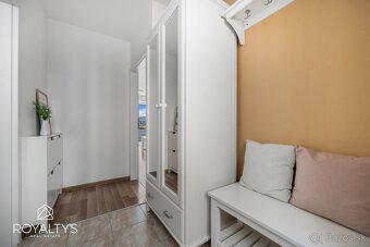 Slnečný 2 - izbový byt s veľkou pivnicou 26 m² - 8