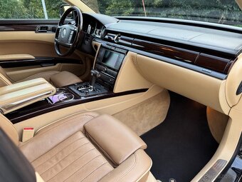 VW PHAETON 4.2 V8 INDIVIDUAL - 8