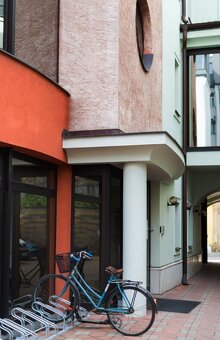 Priestor na prízemí, s vlastným vstupom 79,15m2 v centre na - 8