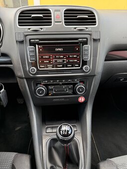 Volkswagen Golf VI 2.0 tdi 81kw highline - 8